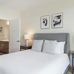 Landing Modern Apartment With Amazing Amenities