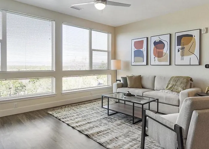 Landing Modern Apartment With Amazing Amenities